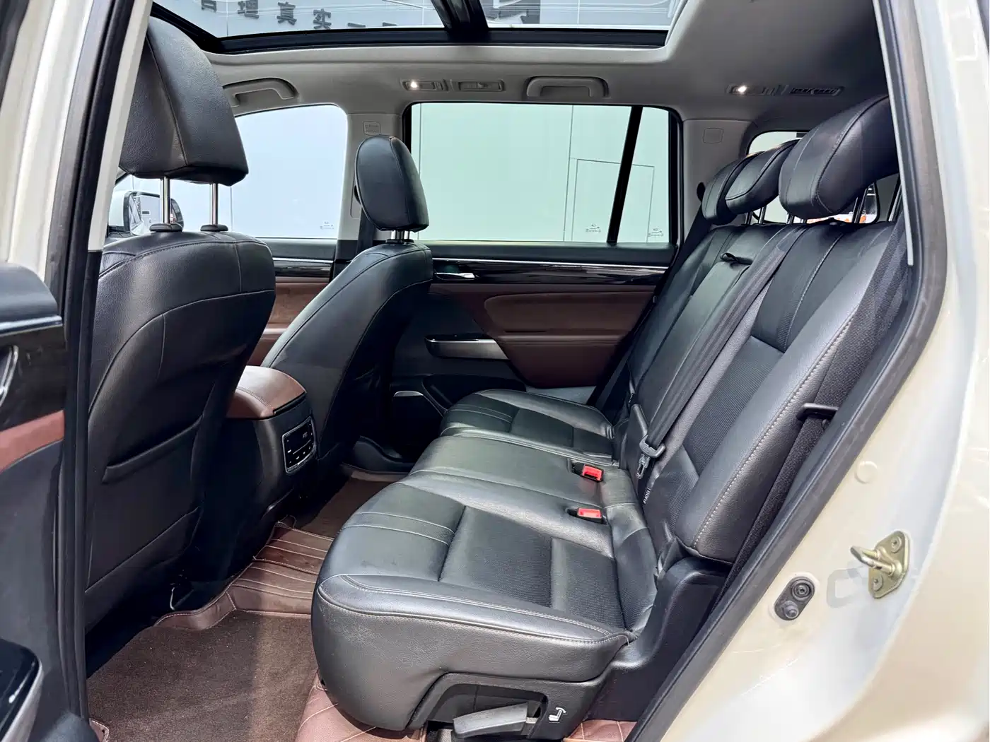 GAC Trumpchi Trumpchi GS8 2017 320T 2WD Luxury Smart Connect (7-seater) фото 10