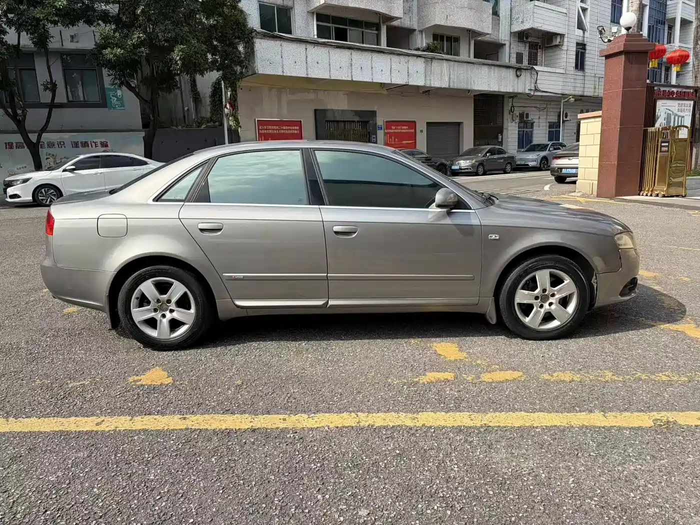 Audi A4 2008 Model 1.8T Automatic Comfort фото 4