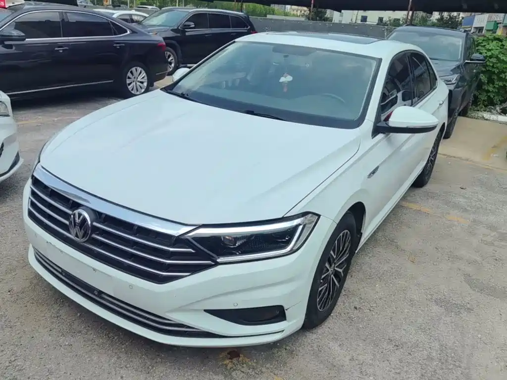 Volkswagen Sagitar