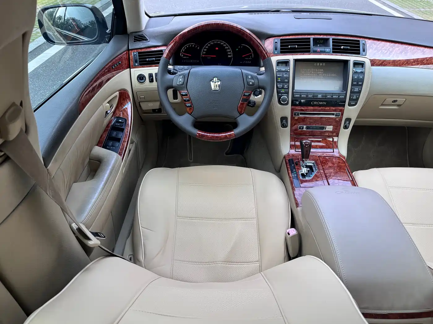 Toyota Crown 2005 Model 3.0L Royal Saloon фото 12