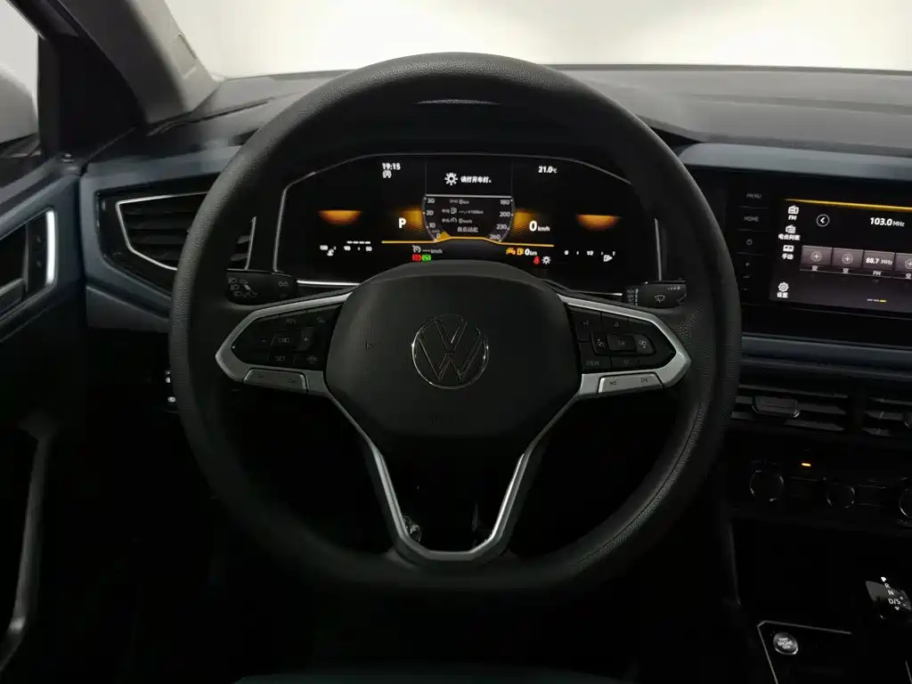 Фото 11 - Volkswagen Lavida