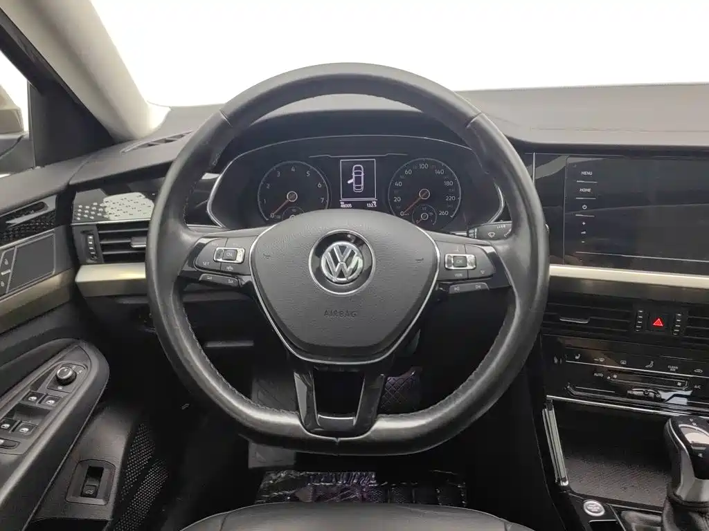 Фото 11 - Volkswagen Passat