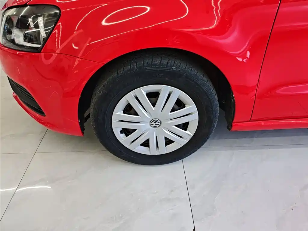 Volkswagen Polo 2016 1.4L Automatic Trend фото 23
