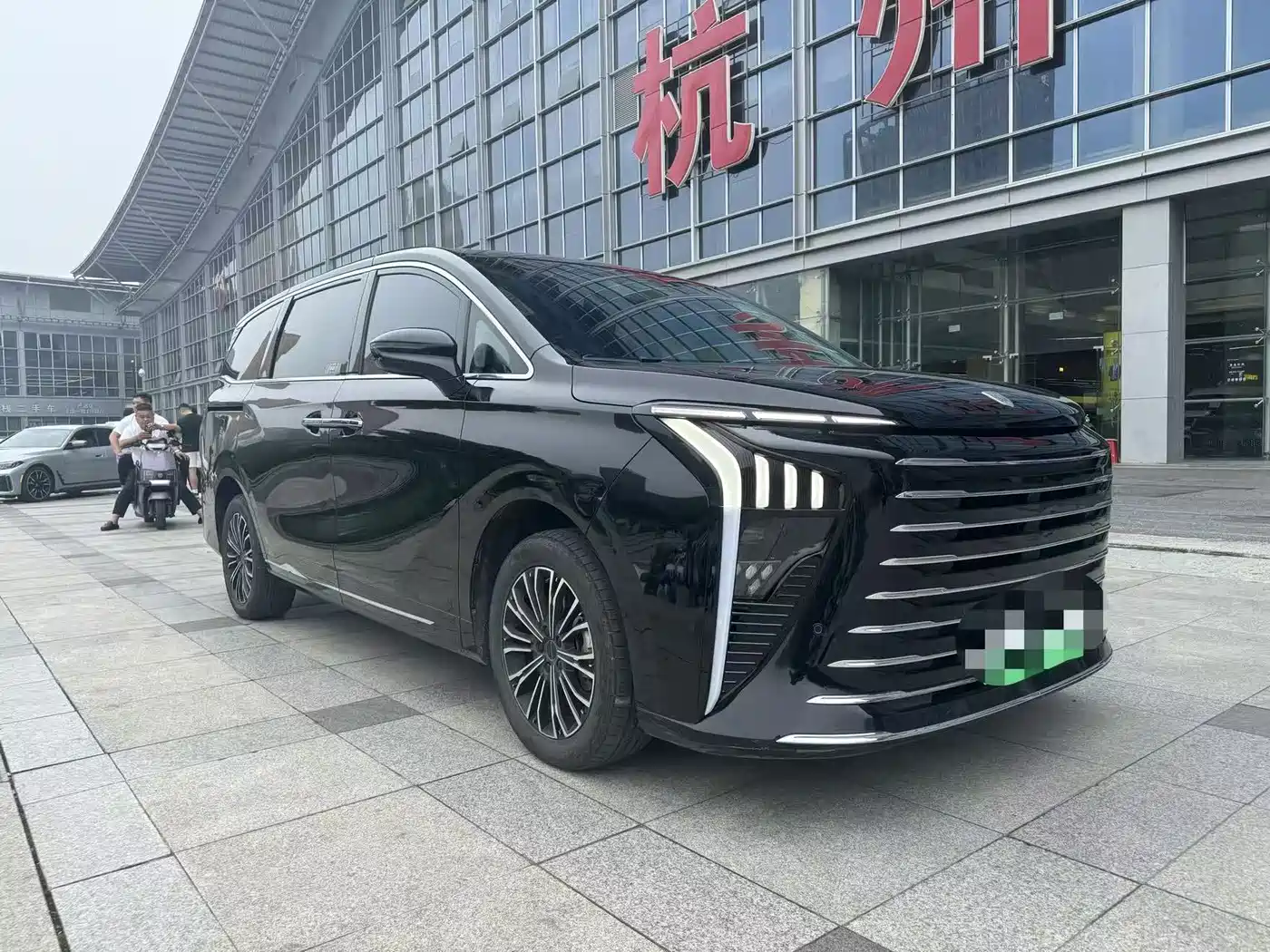 Dongfeng Fengxing Starlight V9 2024 1.5TD 200km Cloud Ladder Series Premium фото 3