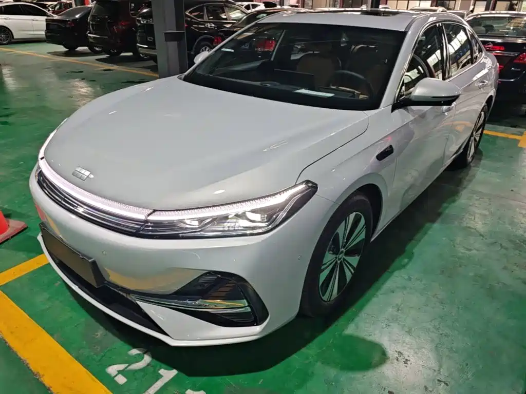 Geely Galaxy A7 2025 EM-i 150km Premium Edition
