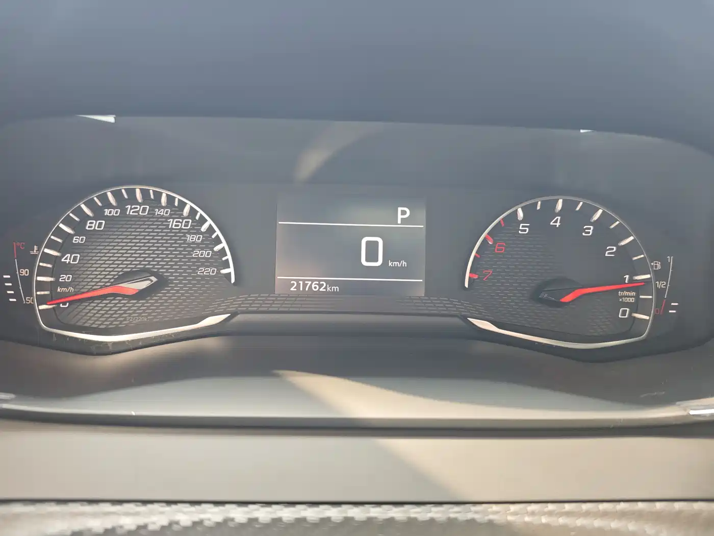 Peugeot 2008 2022 230THP THE ONE фото 28