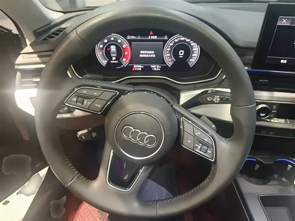 AUDI A4L