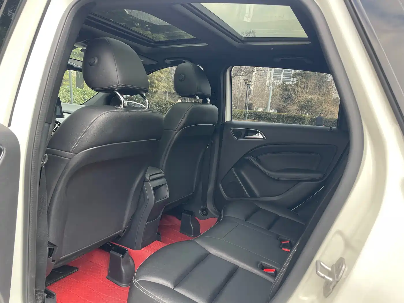 Mercedes-Benz B-Class 2017 B 200 Dynamic фото 11