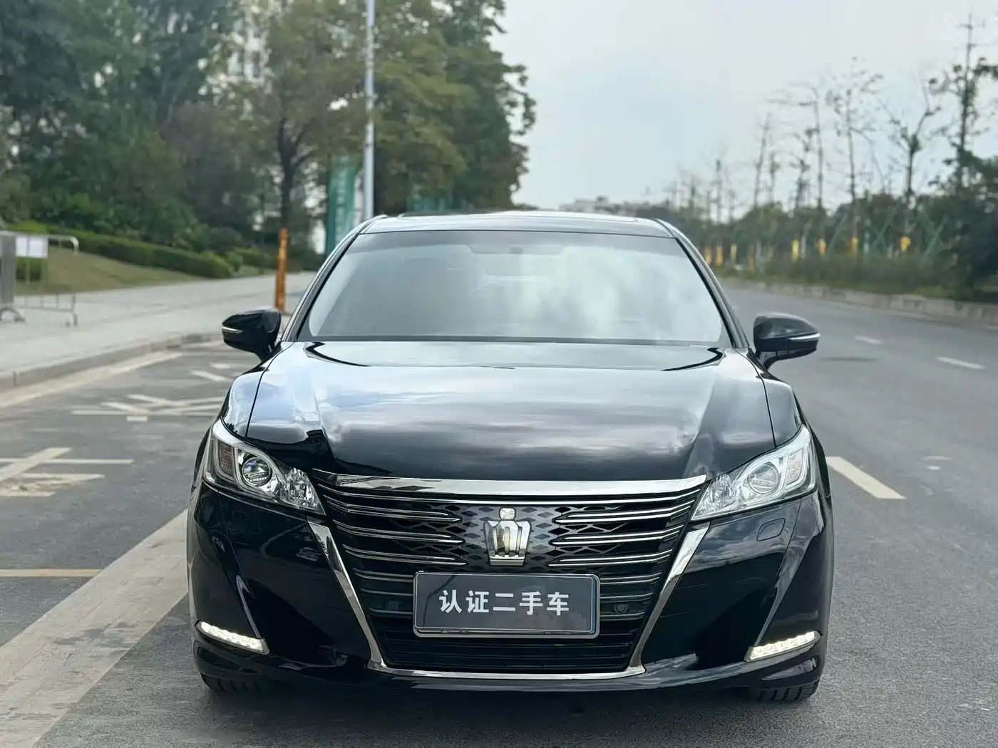 Toyota Crown 2018 2.0T Fashion Edition фото 2