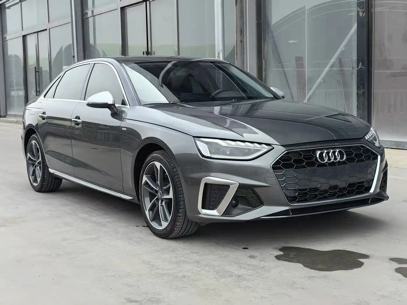 Audi A4L 2020 40 TFSI Fashion Dynamic Edition фото 3