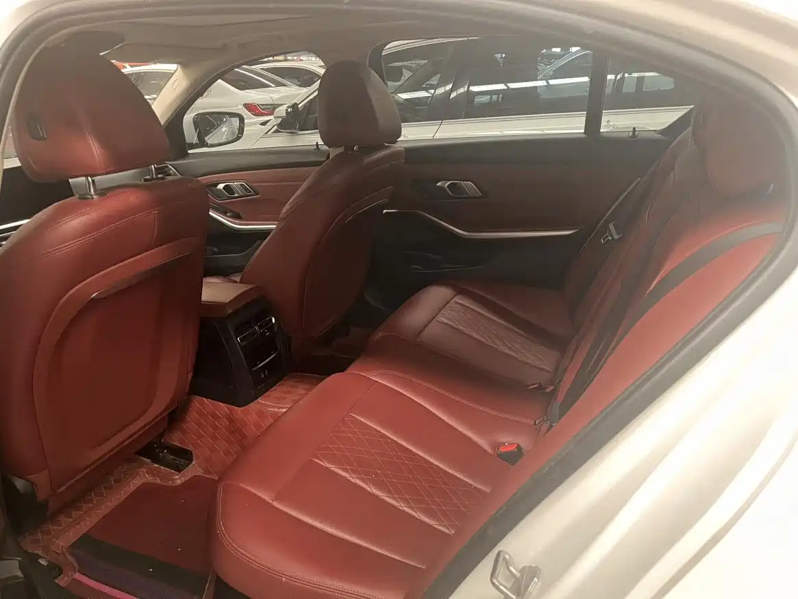BMW 3 Series 2023 320Li M Sport Package фото 12