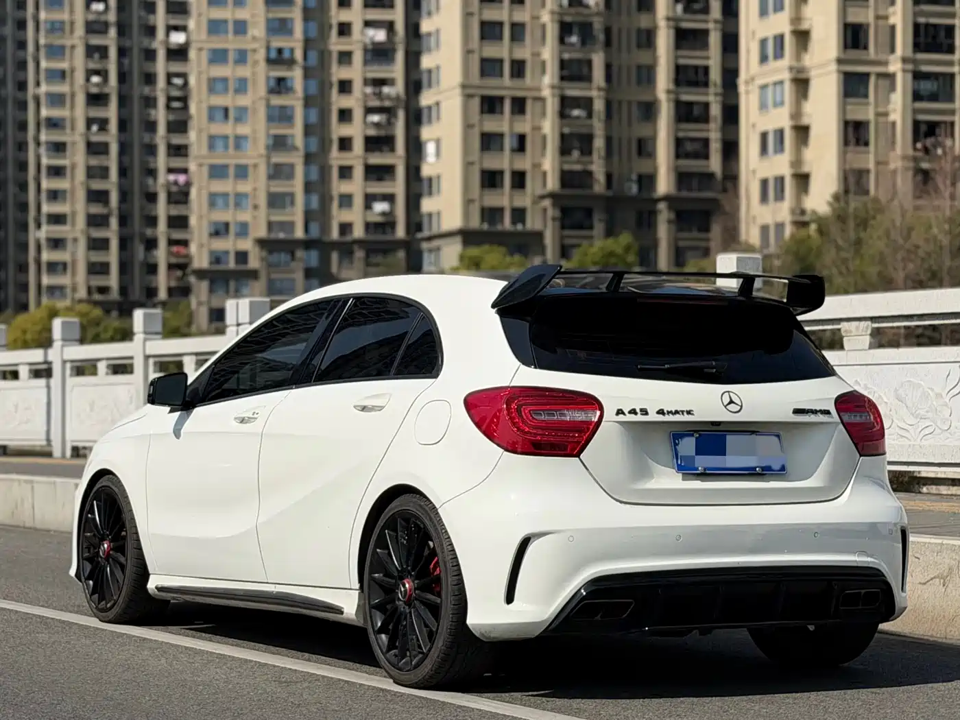 Mercedes-Benz A-Class AMG (Import) 2014 AMG A 45 4MATIC фото 9