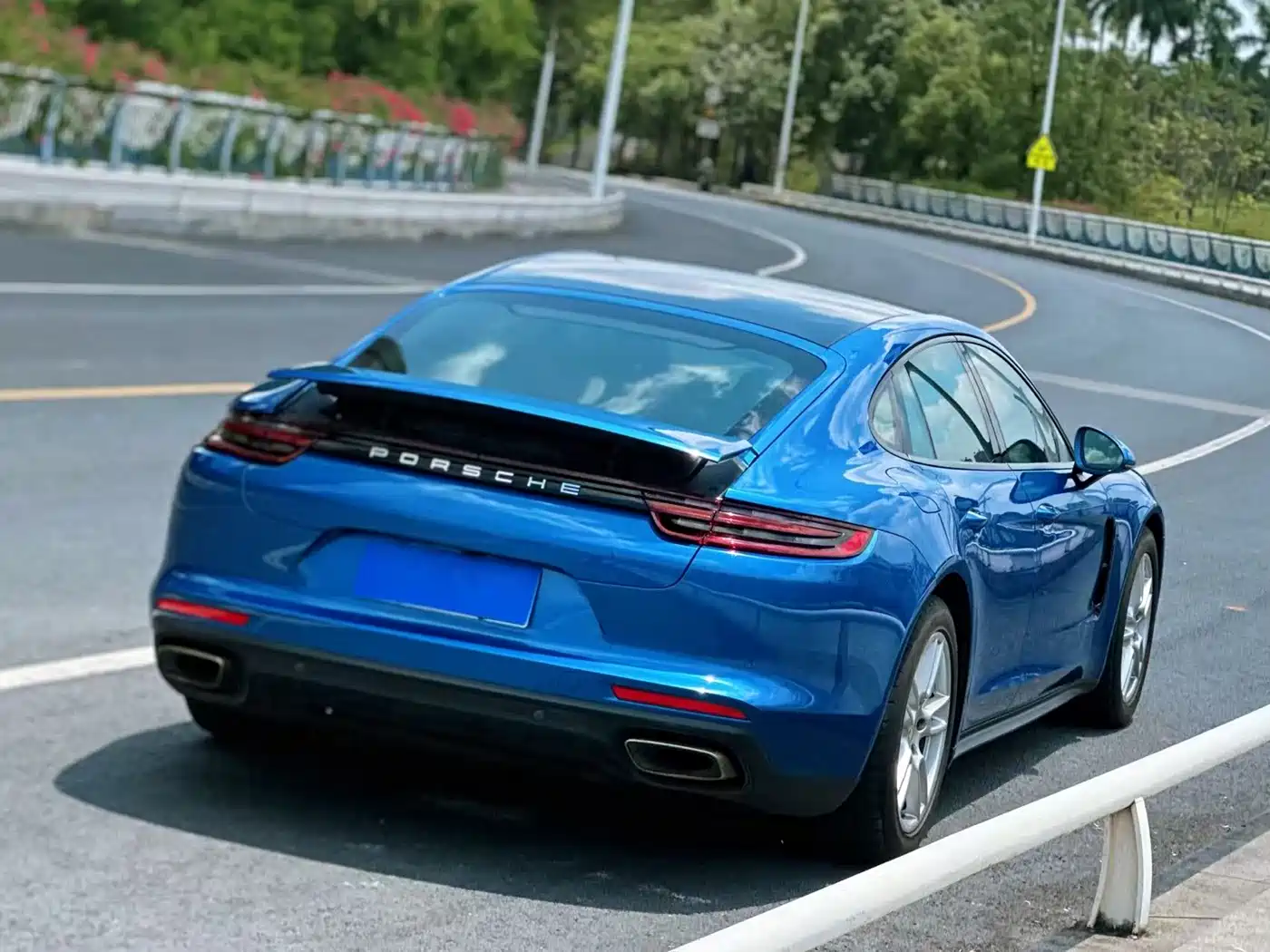 Porsche Panamera 2017 Panamera 3.0T фото 4