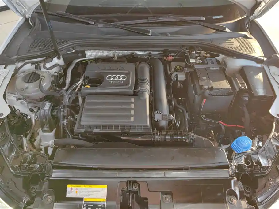 Audi A3 2018 30th Anniversary Sportback 35 TFSI Style фото 10