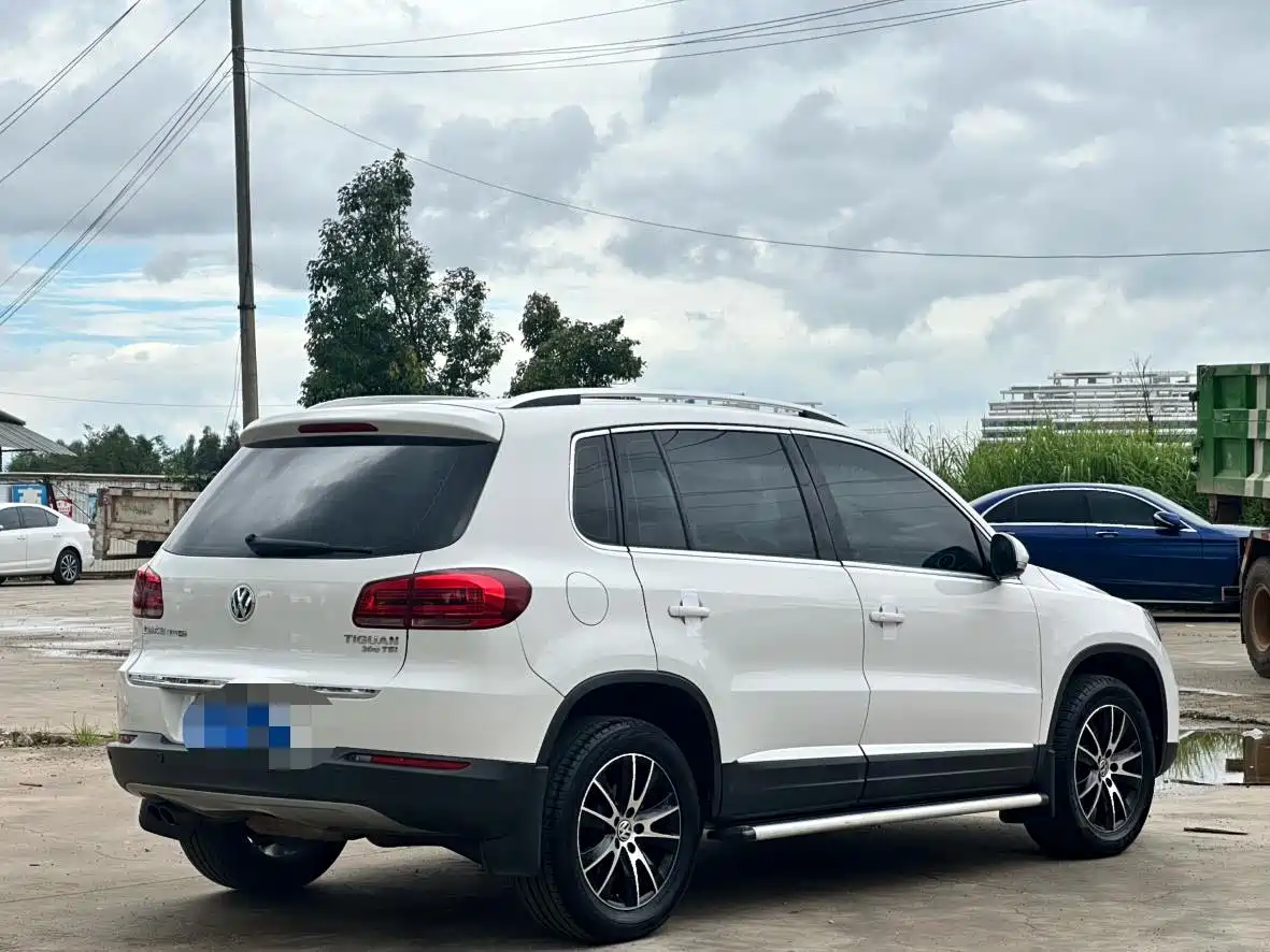 Фото 3 - Volkswagen Tiguan