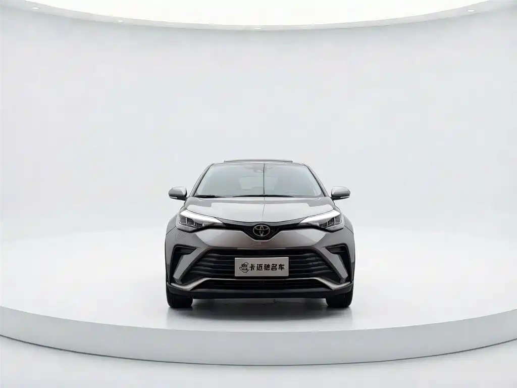 Toyota IZOA 2021 2.0L Yixing Edition фото 2