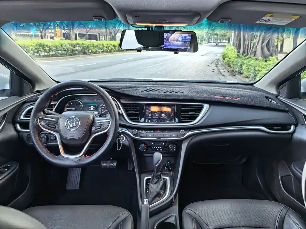 Фото 16 - Buick Excelle