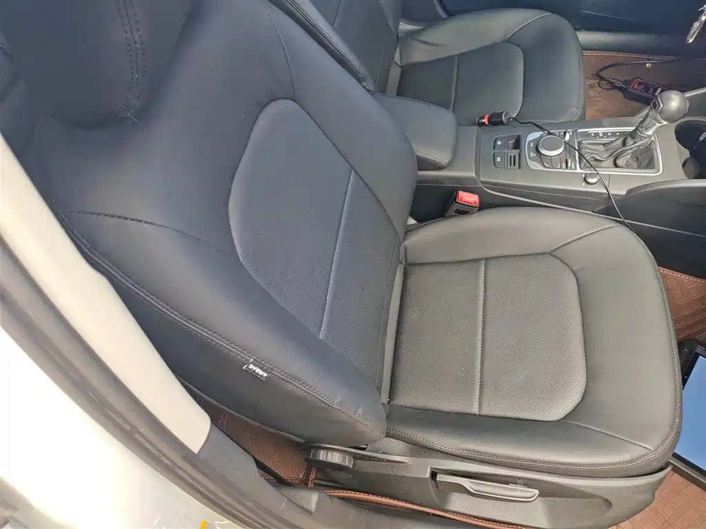 Audi A3 2016 Limousine 35 TFSI Leadership фото 25