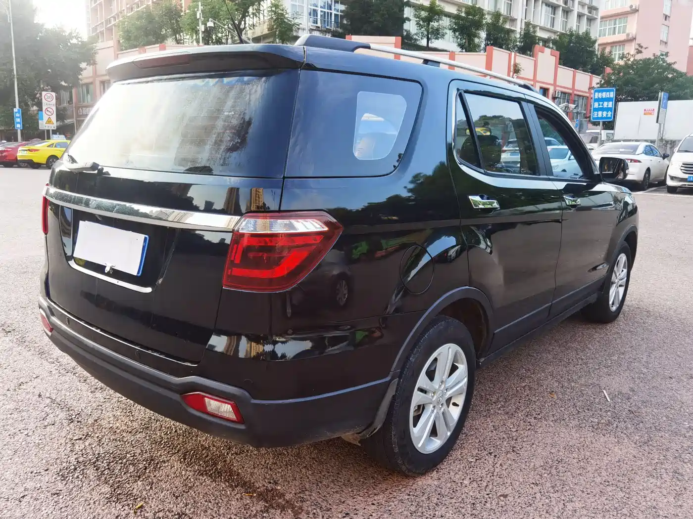 Changan Oshan Changan Oushang CX70 2017 2016 1.6L Manual Luxury