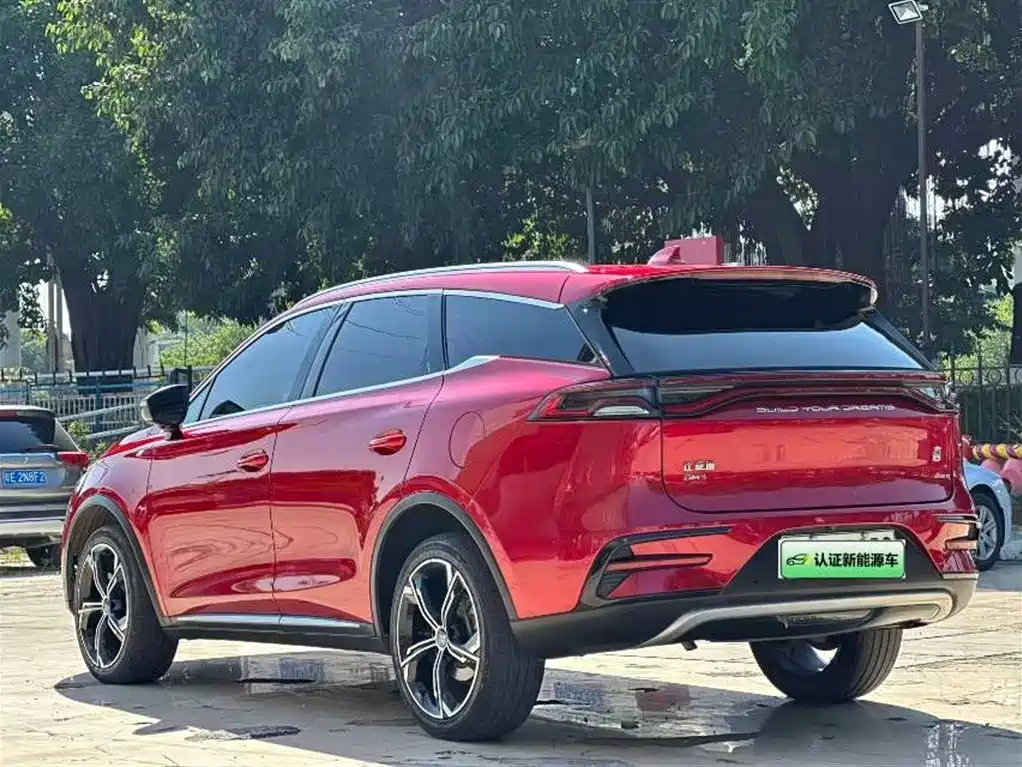 BYD Tang New Energy 2021 DM-i 112KM Honor фото 7