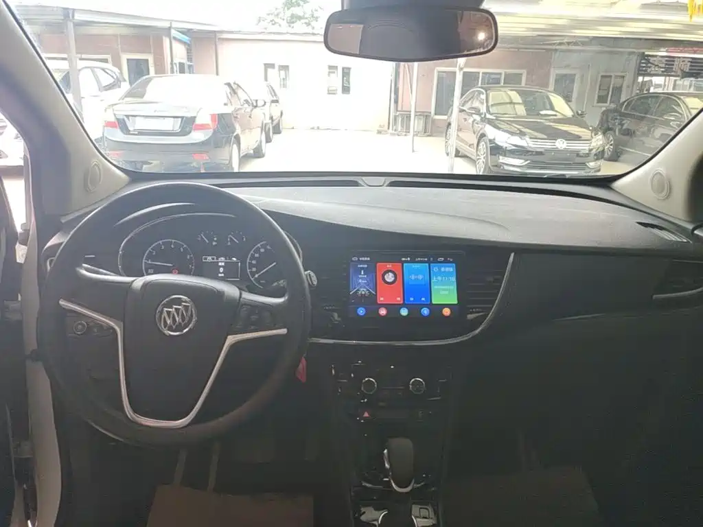 Фото 10 - Buick Encore