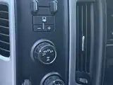 Photo 8 - GMC Sierra