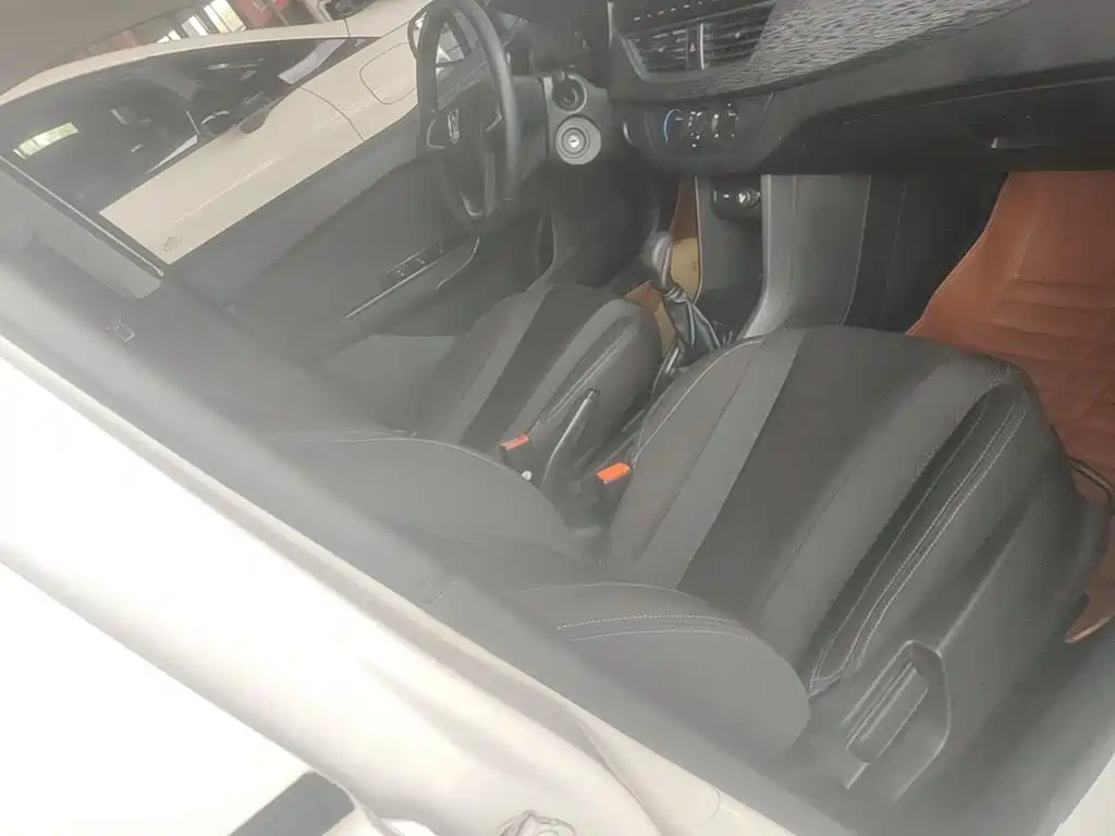 Baojun 310 2017 2016 1.2L Manual Comfort Model