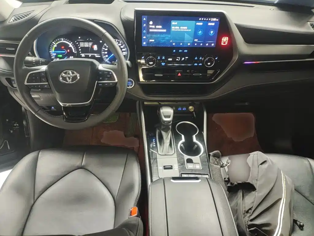 Toyota Highlander 2023 2022 Model Dual Engine 2.5L 4WD Premium Edition 7-Seater