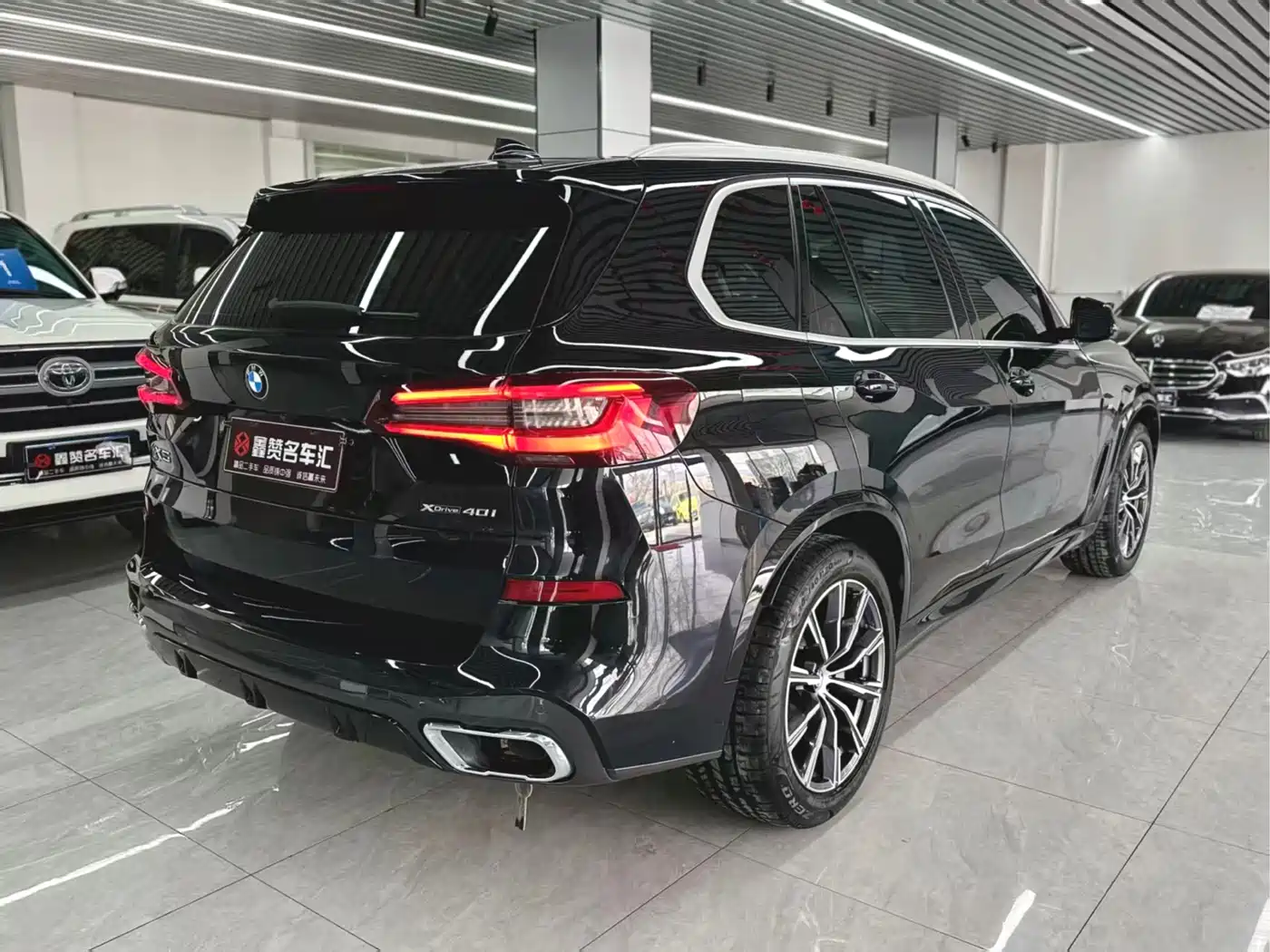BMW X5 (Import) 2020 xDrive40i M Sport Package фото 10
