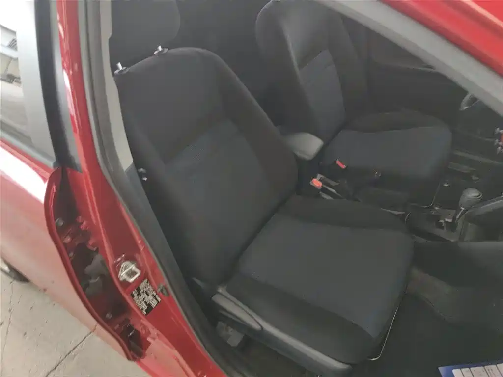 Toyota YARiS L Zhi Xuan 2016 Facelift 1.5E CVT Charming Edition фото 20