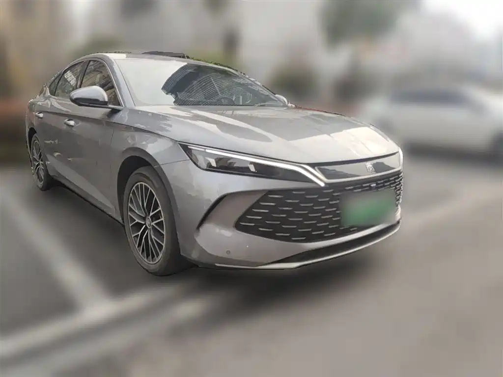 BYD Qin L 2024 DM-i 120KM Excellence Model фото 24