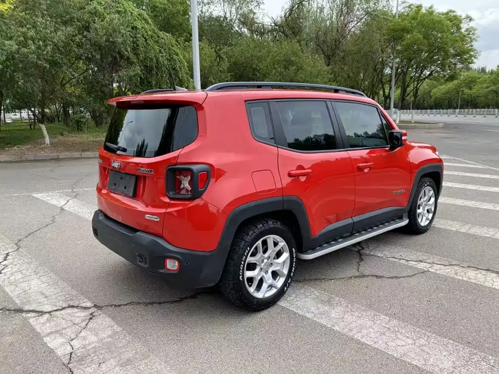 Jeep Renegade 2019 2018 Connected Large Screen Edition 180T Automatic High Energy