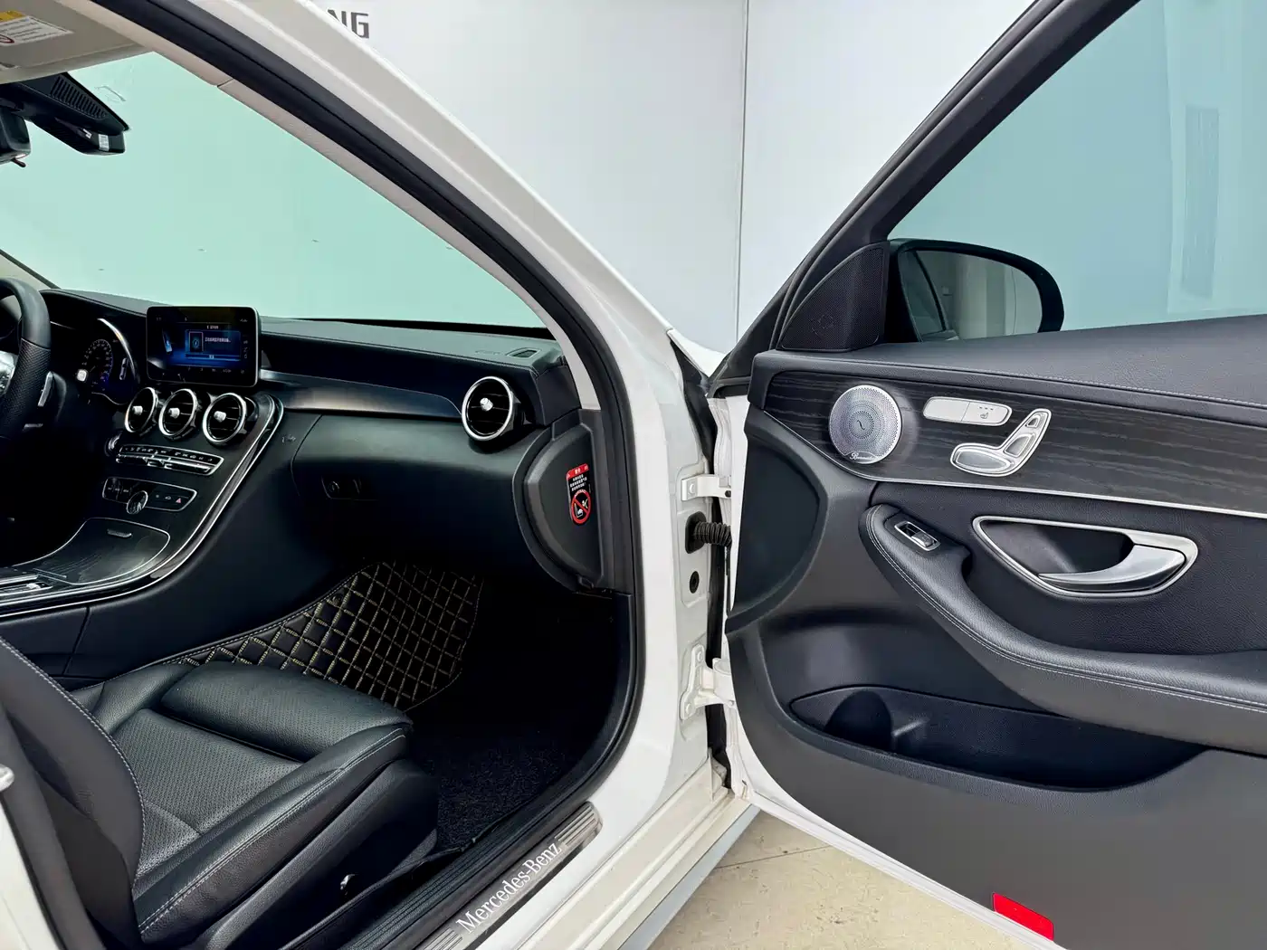 Mercedes-Benz C-Class 2021 C 260 L Sport Starry Exclusive Edition фото 15