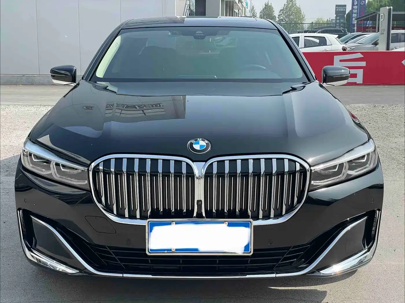 BMW 7 Series 2021 Model 740Li Leading Luxury Package фото 2