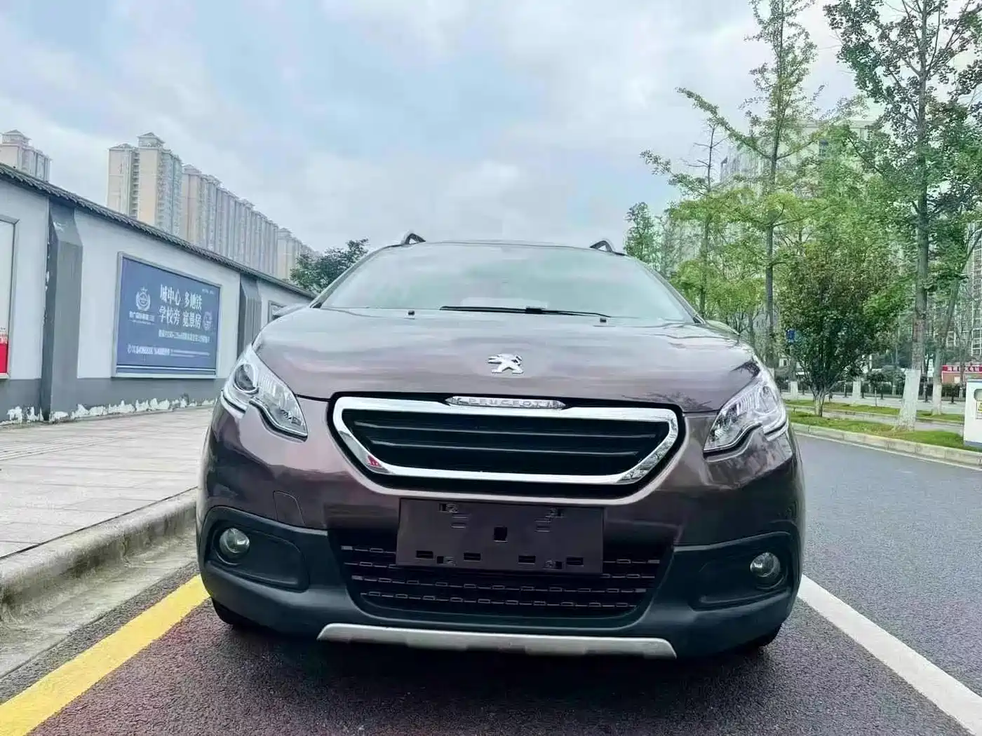 Peugeot 2008 2014 1.6L Automatic Trend Edition фото 2