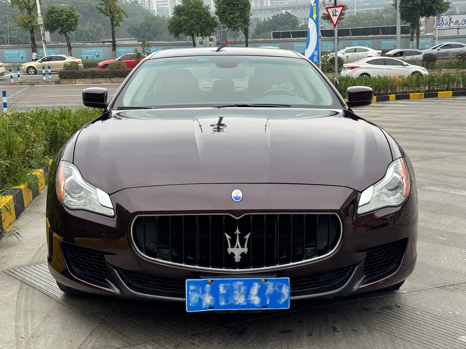 Photo 2 - Maserati Quattroporte