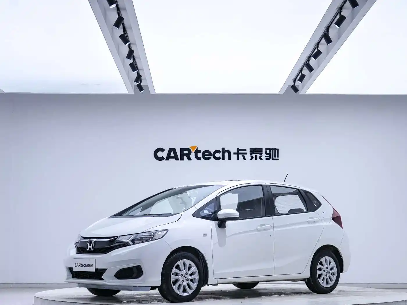 Honda Fit 2020 1.5L CVT Comfort Sunroof Edition
