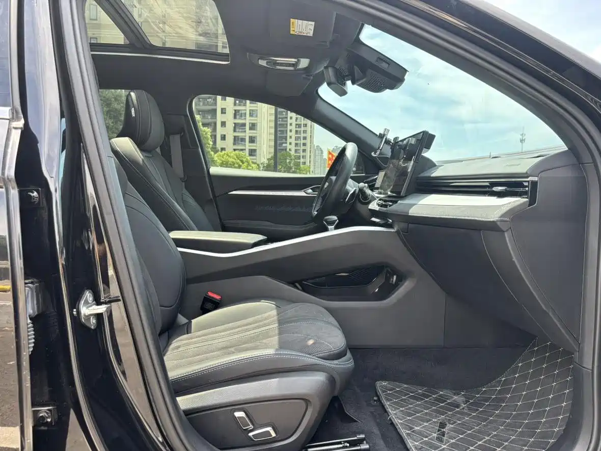 GEELY XINGRUI