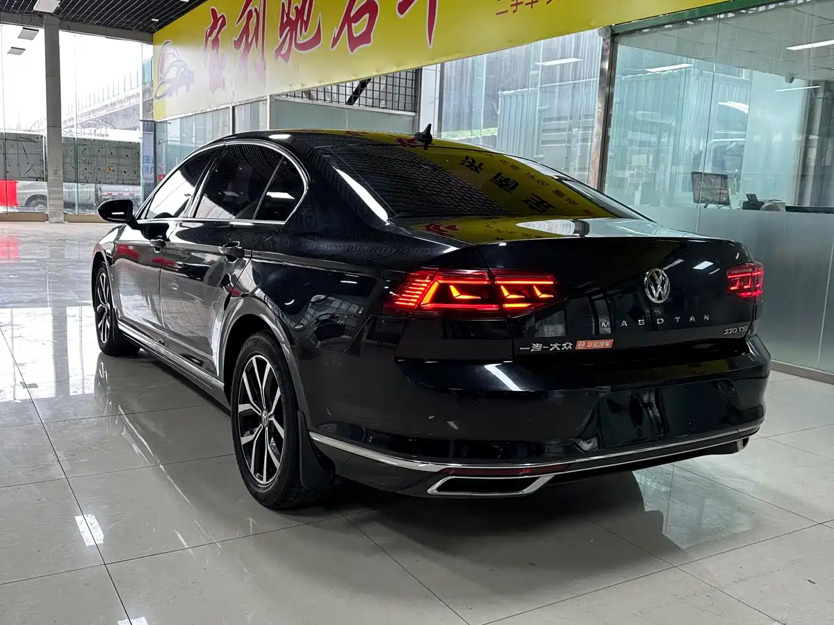 Volkswagen Magotan 2020 330TSI DSG Leading фото 4