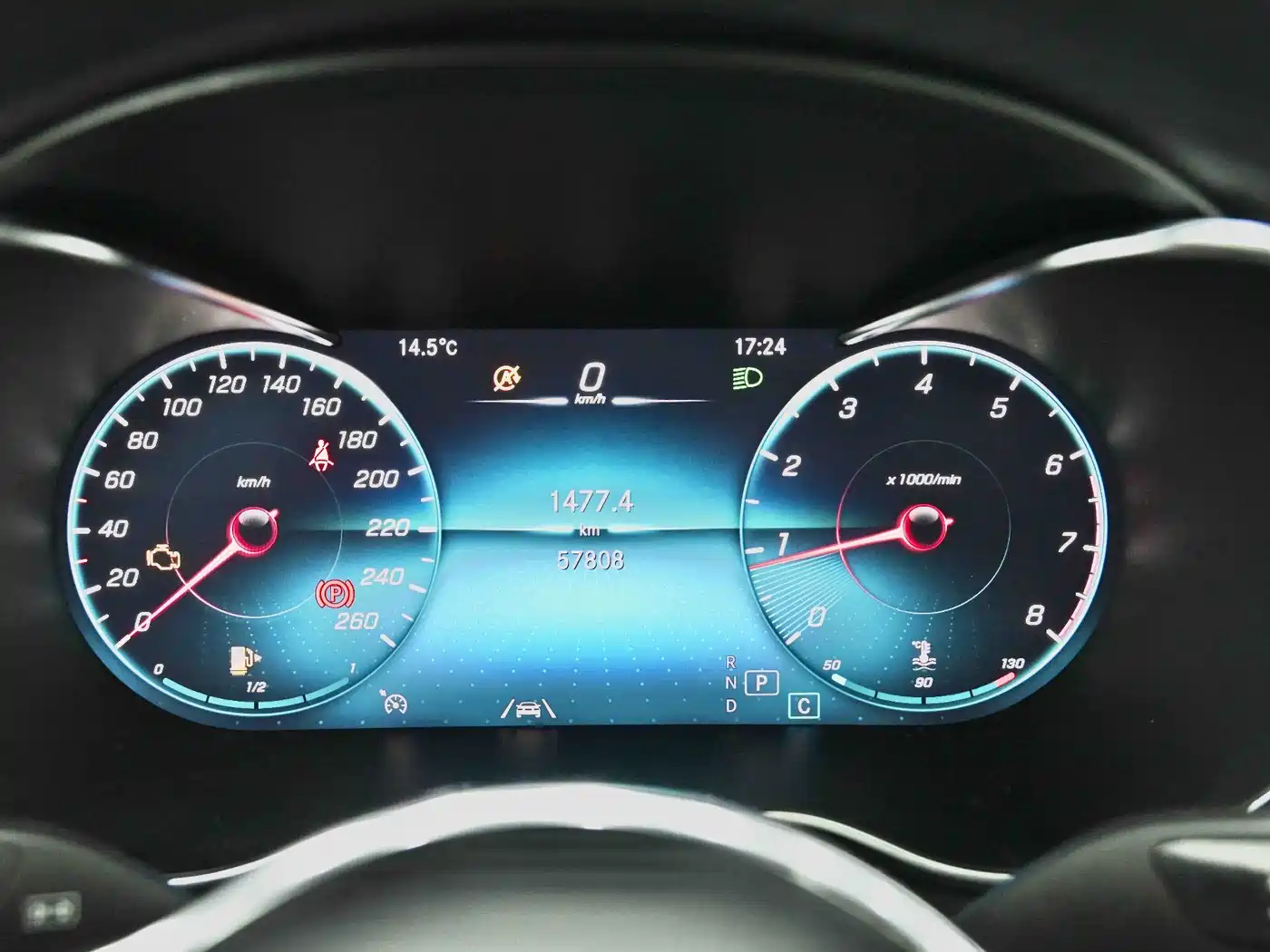 Mercedes-Benz GLC 2020 Facelift GLC 300 L 4MATIC Dynamic фото 12