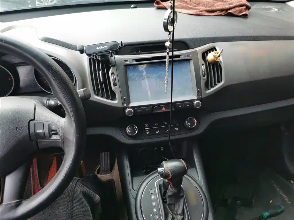 Kia Sportage 2015 2.0L Automatic 2WD GL фото 10