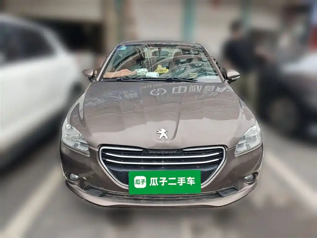 Peugeot 301 2016 1.6L Manual Comfort Edition фото 24