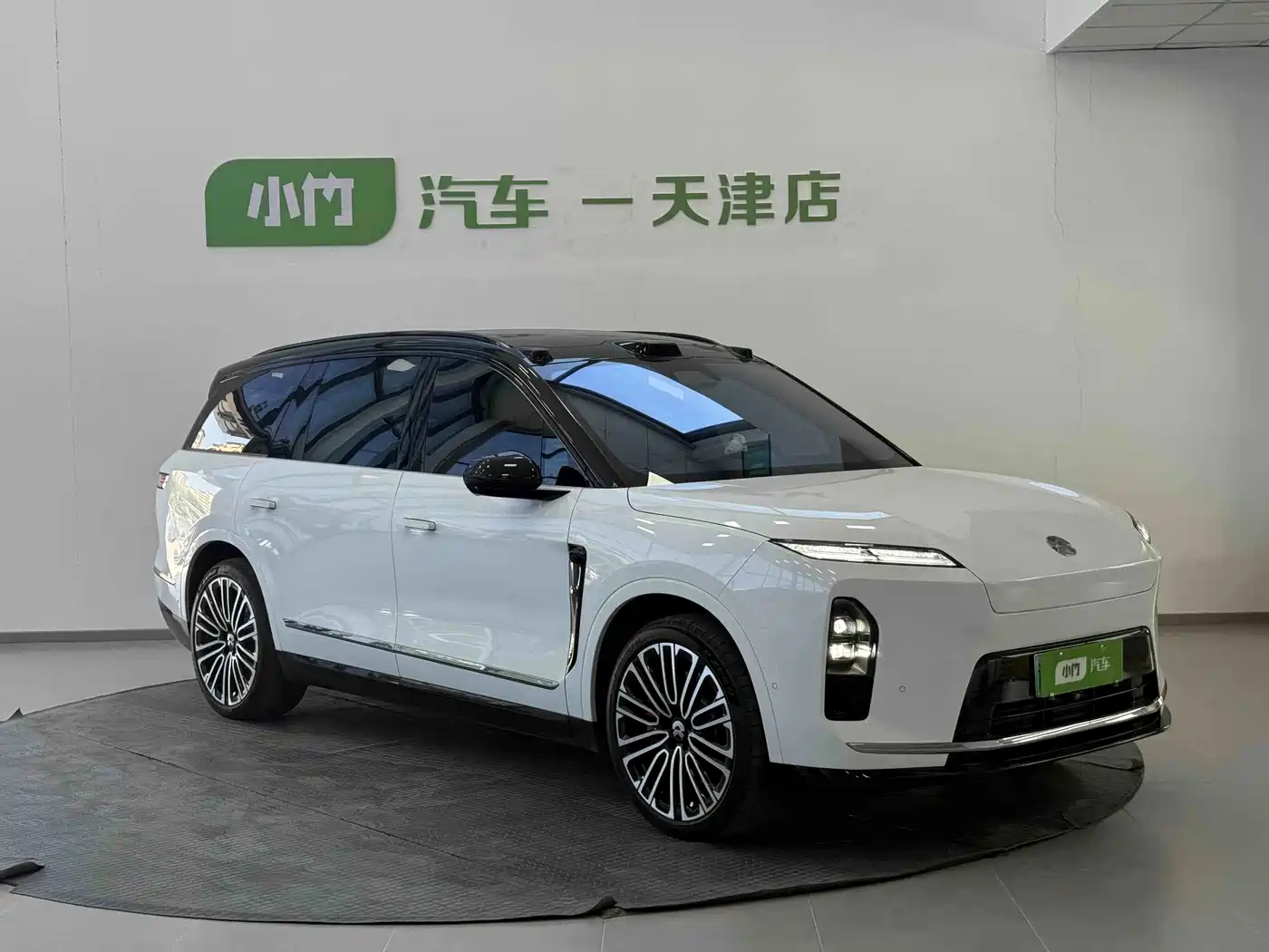 NIO ES8 2026 2025 Model 6-Seat Executive Luxury Edition