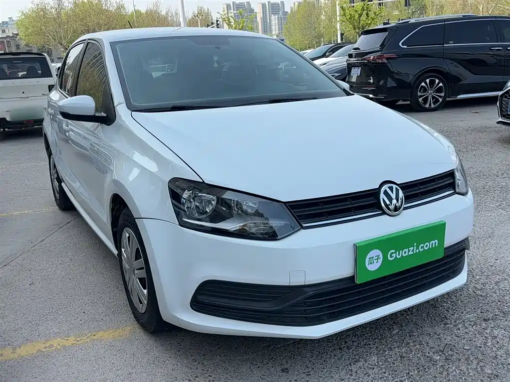 Volkswagen Polo 2018 1.5L Auto Safe Drive фото 13