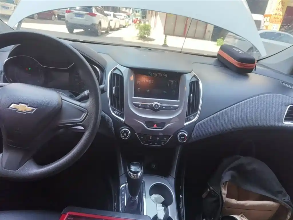 Chevrolet Cruze 2018 320 Automatic Pioneer Sunroof Edition фото 13