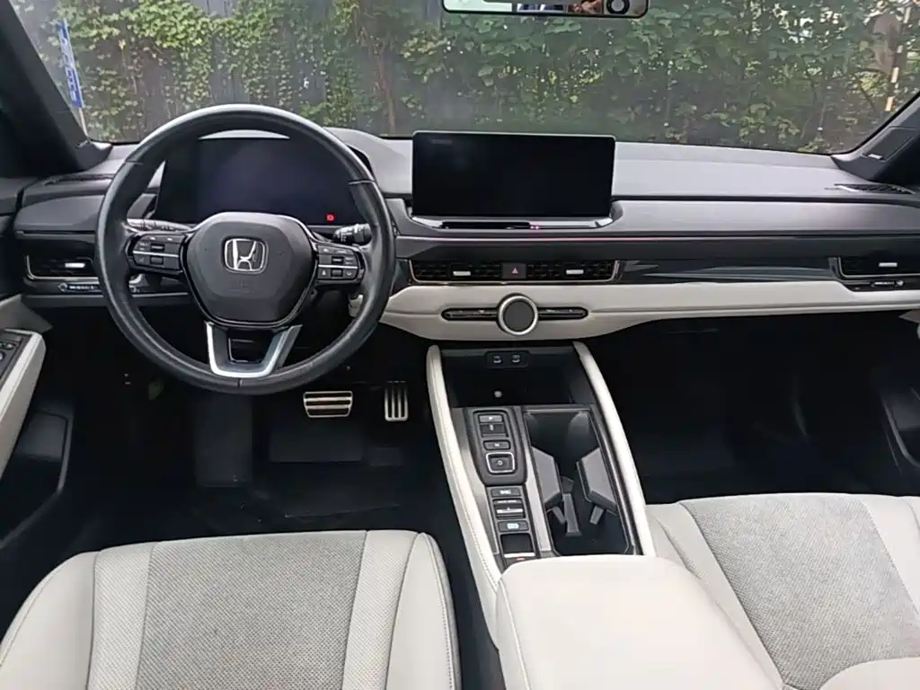 Honda Inspire Hybrid 2023 2023 e:PHEV Smart Shine Edition