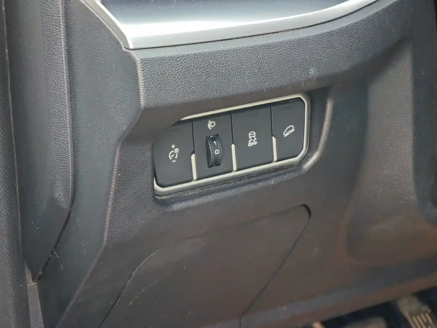 Photo 11 - Haval H2s