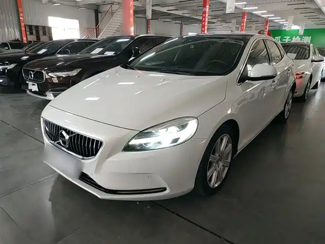 Volvo Volvo V40 2019 T3 Inscription