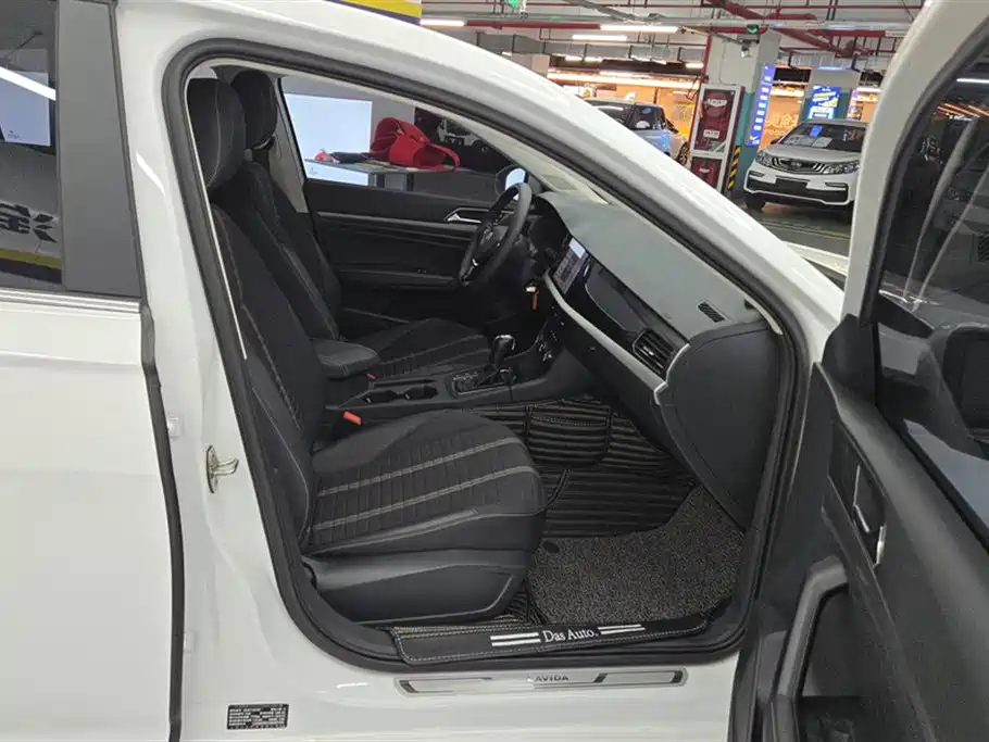 Volkswagen Lavida 2019 280TSI DSG Comfort Edition China VI фото 8