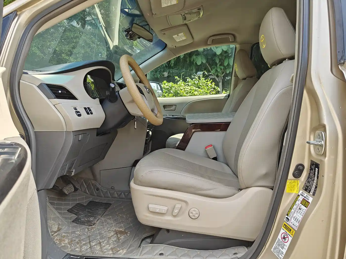 Toyota Sienna фото 4